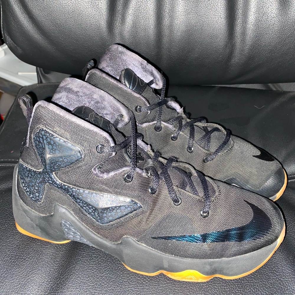 Nike Lebron 13 Black gum size 8.5 womens shoes
